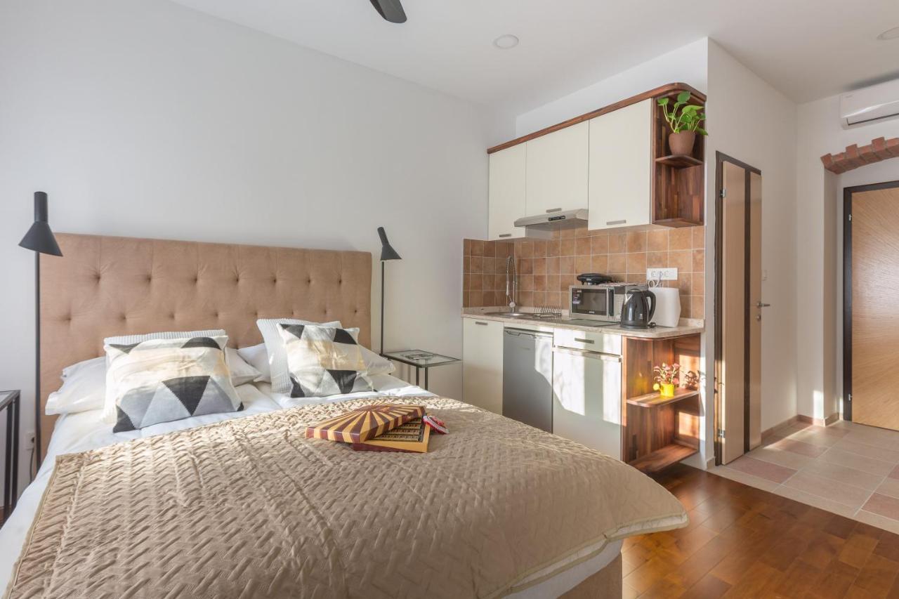 Palace Apartments By Zgrent ซาเกร็บ ภายนอก รูปภาพ