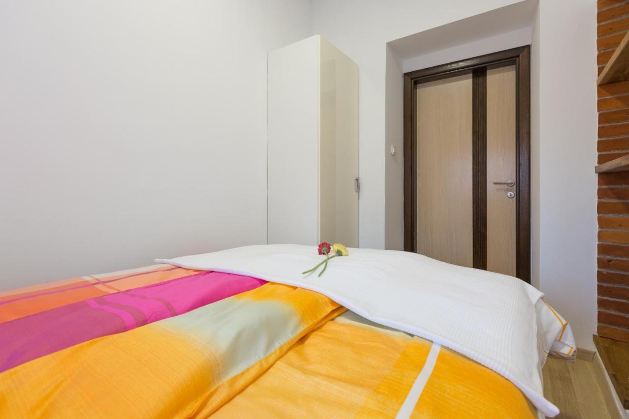 Palace Apartments By Zgrent ซาเกร็บ ภายนอก รูปภาพ